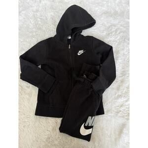 Nike boys sz. 7 two pc. black zip hoodie w/matching pants set. Great quality
